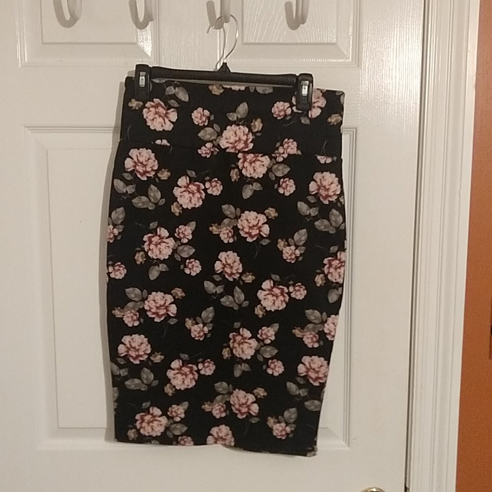 Beautiful Floral Fold-Top Pencil Skirt